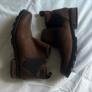 Sorel Emelie Chelsea Boot size 8, color: cattail